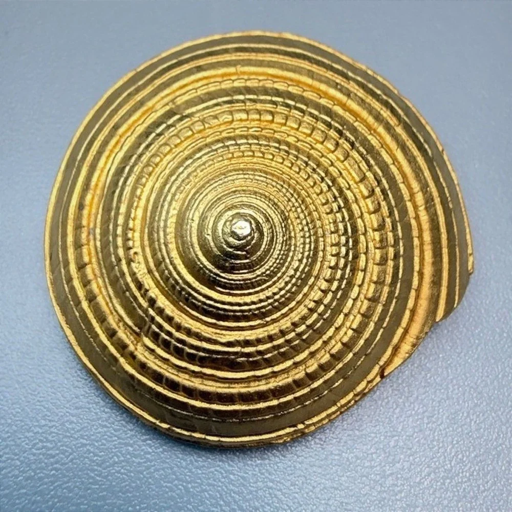 Vintage Gold Spiral Shell Brooch 1.5